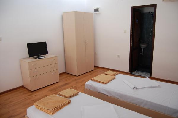 Albergue The White House Karlovo Exterior foto
