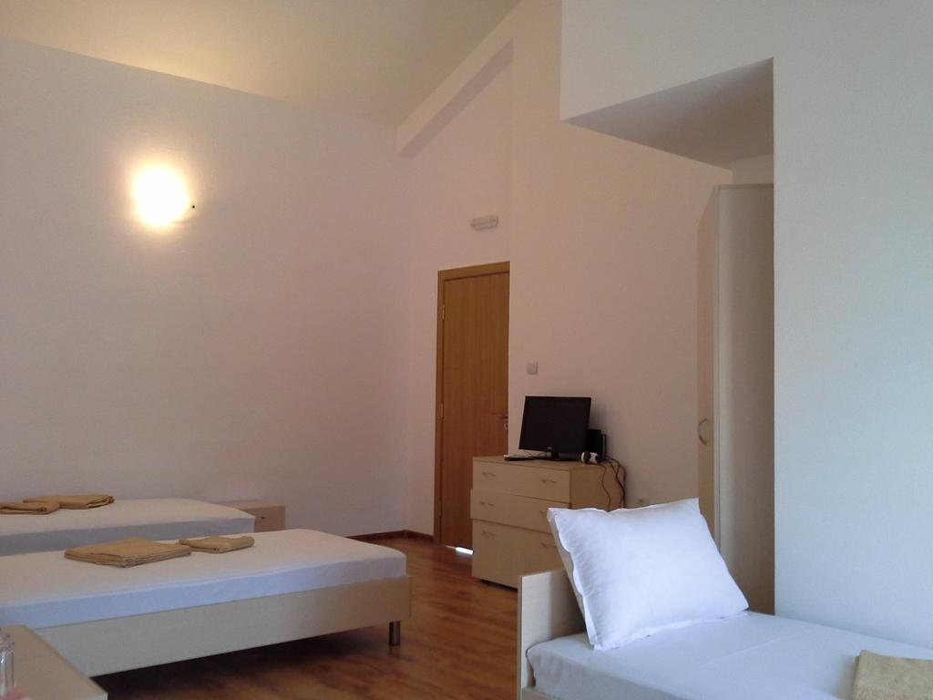 Albergue The White House Karlovo Exterior foto